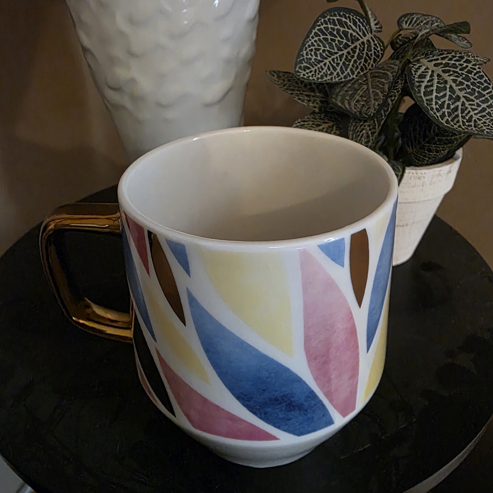 Beautiful Colorful Geometric Mug with Gold Handle 24 oz
